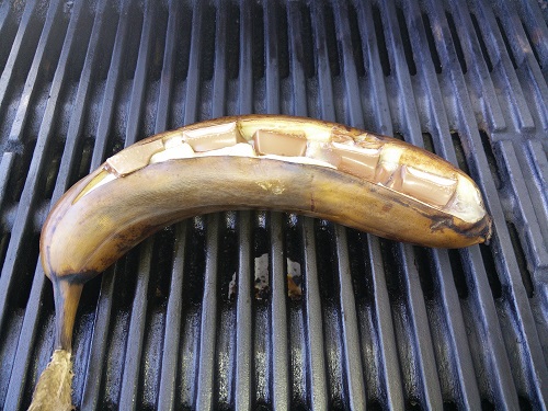 Banane mit Kinderschokolade vom Grill