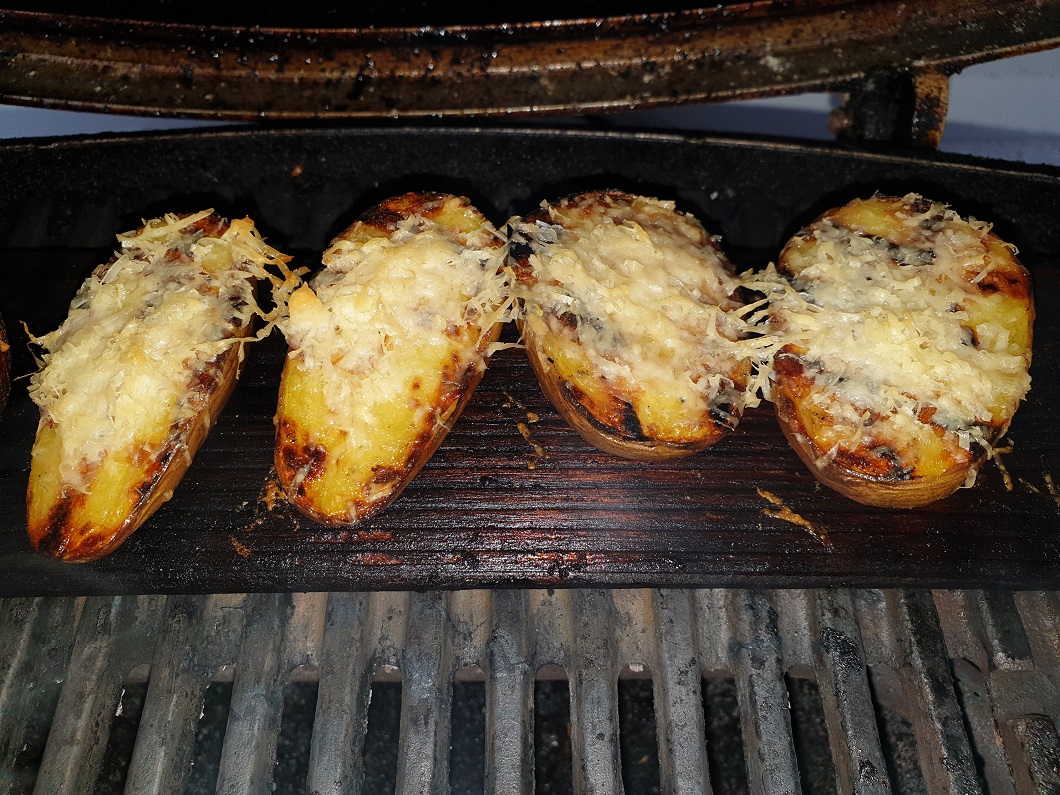 Parmesan Kartoffeln vom Grill